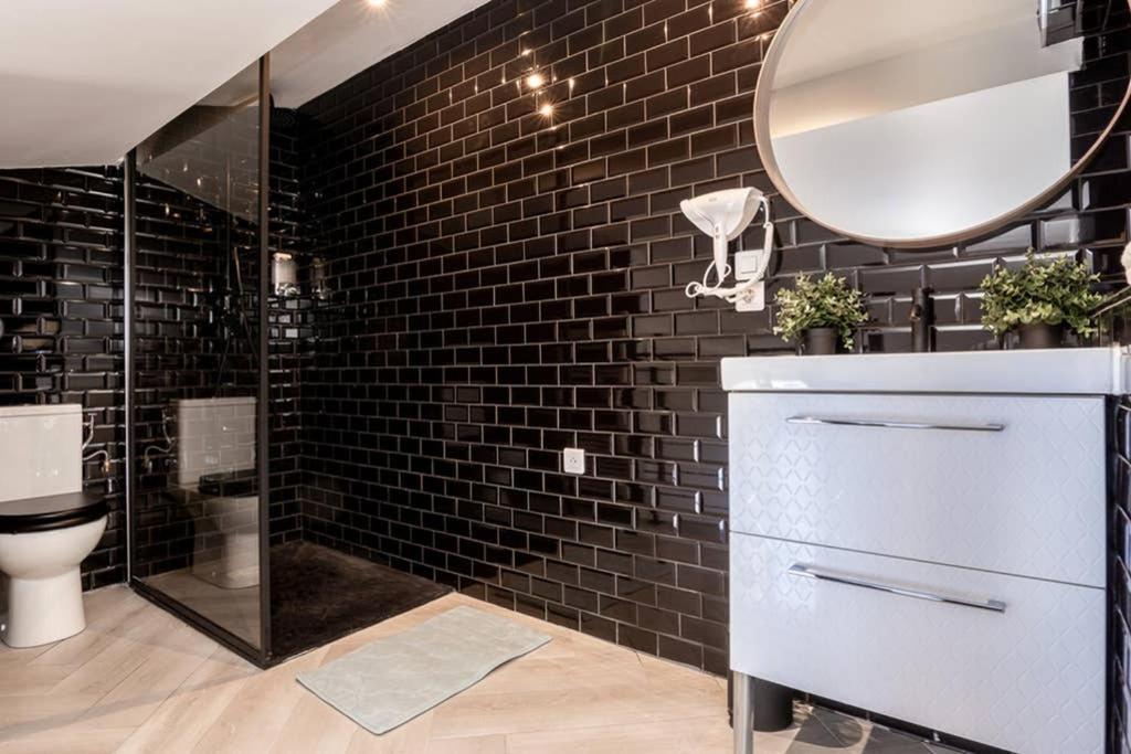 קאן Penthouse Loft 5Min Palais Des Festivals And Beach Terrace View On Castle מראה חיצוני תמונה