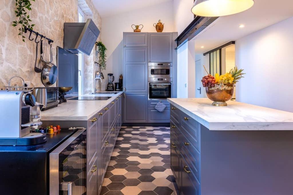 קאן Penthouse Loft 5Min Palais Des Festivals And Beach Terrace View On Castle מראה חיצוני תמונה