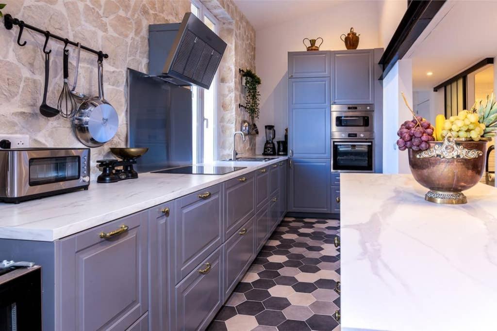 קאן Penthouse Loft 5Min Palais Des Festivals And Beach Terrace View On Castle מראה חיצוני תמונה